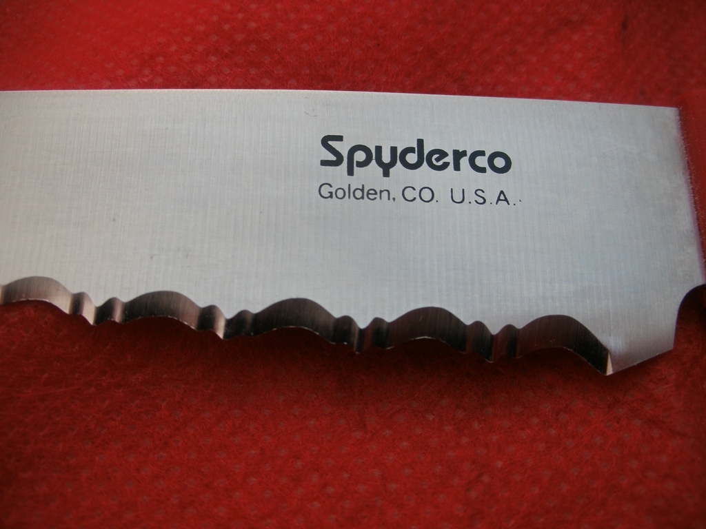 ) Spyderco