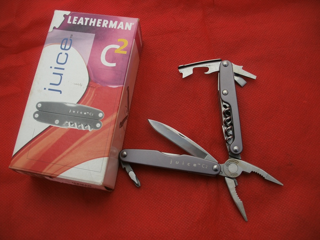 )Leatherman Juice